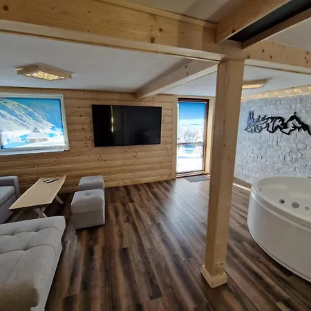 Z Jacuzzi Apartament
